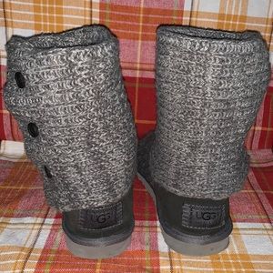 -SOLD- Gray Classic Cardy Boot UGGs Women’s Size 8